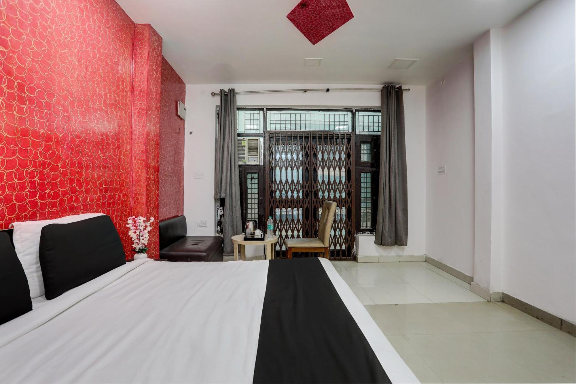 Hotel O Thirty Inns Noida Exteriör bild